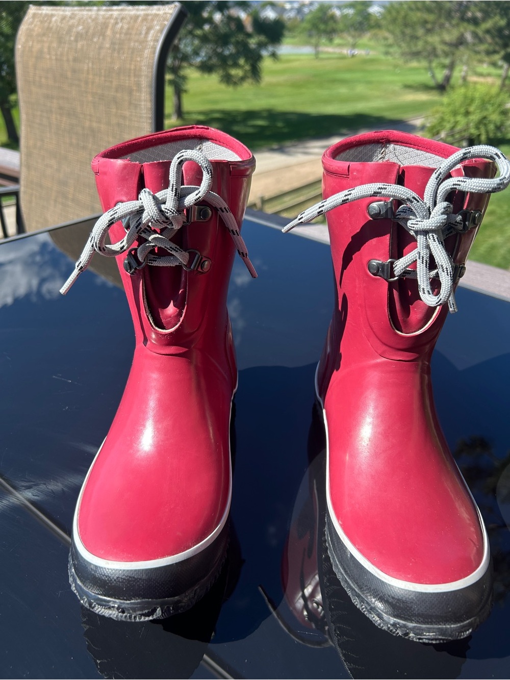 Bogs Urban Farmer Women's Boot - Red Lace-Up Waterproof Boots. Size 8